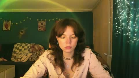 Snapshot of clancyosbourne chatting on June 1, 5:14 pm Clancy online show from June 1, 5:14 pm