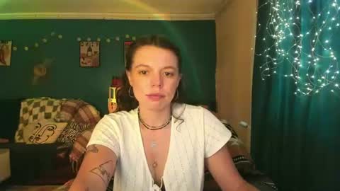 Snapshot of clancyosbourne chatting on June 8, 5:24 pm Clancy online show from June 8, 5:24 pm