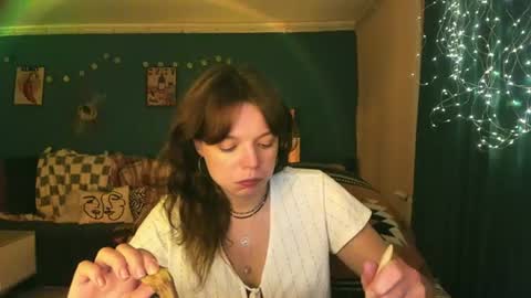 Snapshot of clancyosbourne chatting on June 14, 4:42 pm Clancy online show from June 14, 4:42 pm