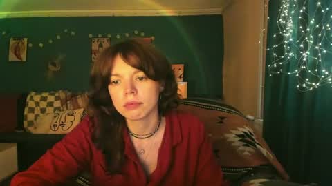 Snapshot of clancyosbourne chatting on June 19, 5:39 pm Clancy online show from June 19, 5:39 pm