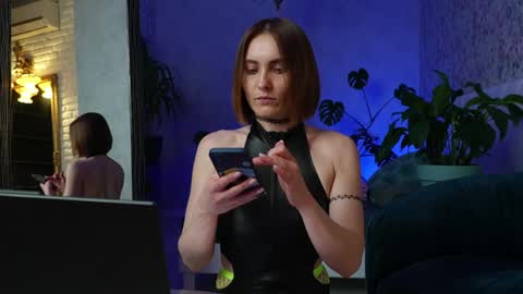 Snapshot of clara_bendover chatting on April 5, 5:43 pm Clara online show from April 5, 5:43 pm