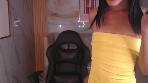 Clara  online show from March 8, 8:25 pm