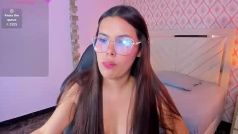 C L A R A  online show from July 24, 7:34 pm