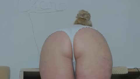 Snapshot of clarabbw77 chatting on May 16, 9:24 pm Clara online show from May 16, 9:24 pm