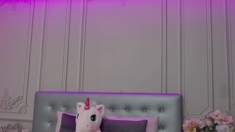 Snapshot of clarahazell chatting on December 5, 4:31 am ClaraHazel online show from December 5, 4:31 am