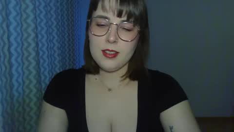 Clara online show from April 13, 5:07 pm