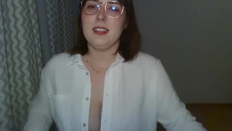 Clara online show from April 15, 5:31 pm