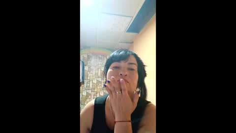 Snapshot of clarastone486141 chatting on May 19, 2:40 am clarastone486141 online show from May 19, 2:40 am