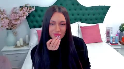 ClaraXJoy online show from December 5, 6:21 am