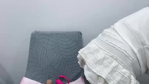 Snapshot of clari_yumi chatting on October 25, 1:13 am Clari online show from October 25, 1:13 am