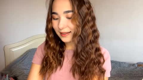 Snapshot of claribelatienza chatting on September 20, 7:09 am Yuna online show from September 20, 7:09 am