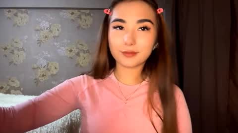 Snapshot of claribelatienza chatting on October 2, 2:35 pm Yuna online show from October 2, 2:35 pm