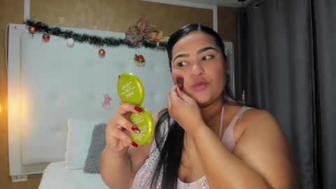 Snapshot of clarigil chatting on December 10, 1:44 pm clarigil online show from December 10, 1:44 pm
