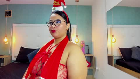 Snapshot of clarigil chatting on December 20, 3:53 pm clarigil online show from December 20, 3:53 pm