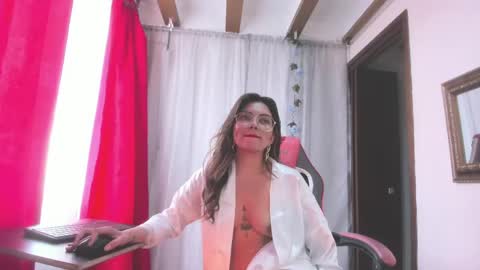 Charlotte online show from April 18, 7:58 pm