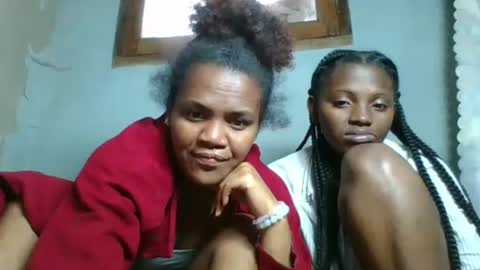 Snapshot of clarisse98 chatting on October 24, 5:15 am clarisse98 online show from October 24, 5:15 am