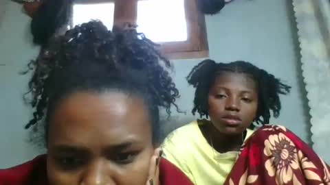 Snapshot of clarisse98 chatting on October 28, 3:43 am clarisse98 online show from October 28, 3:43 am