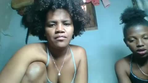 Snapshot of clarisse98 chatting on October 29, 6:15 am clarisse98 online show from October 29, 6:15 am