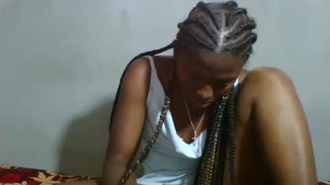 Snapshot of clarisse98 chatting on November 2, 9:22 am clarisse98 online show from November 2, 9:22 am