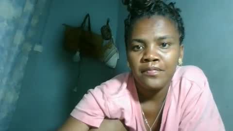 Snapshot of clarisse98 chatting on December 5, 2:03 pm clarisse98 online show from December 5, 2:03 pm