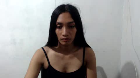 Snapshot of clarita_123 chatting on June 15, 1:13 pm clarita_123 online show from June 15, 1:13 pm