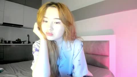 Yumi online show from October 6, 2:53 am