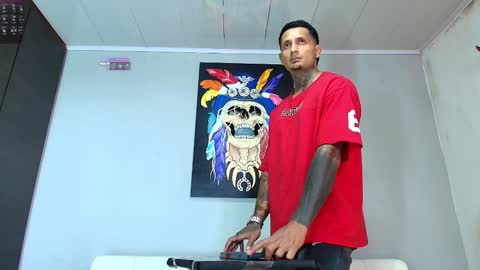 Juanpaindependent model online show from March 1, 4:00 pm