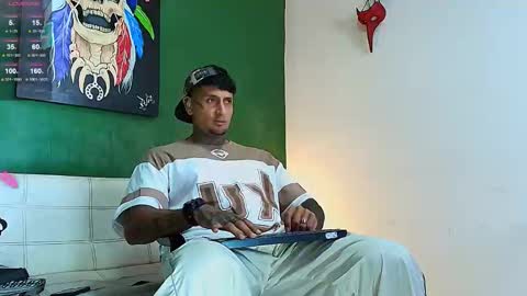 Snapshot of clark__ken chatting on February 18, 10:06 pm Juanpaindependent model online show from February 18, 10:06 pm