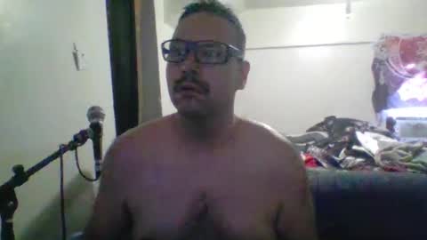 clark_kent1986 online show from April 19, 9:17 pm