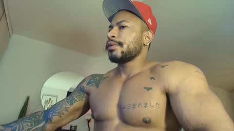 clark_strong online show from November 3, 8:21 pm