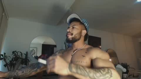 clark_strong online show from April 30, 9:52 pm
