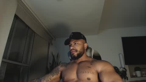 Snapshot of clark_strong chatting on July 17, 9:38 am clark_strong online show from July 17, 9:38 am