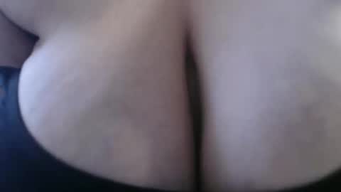 Snapshot of classicmrsb chatting on March 12, 2:56 pm classicmrsb online show from March 12, 2:56 pm