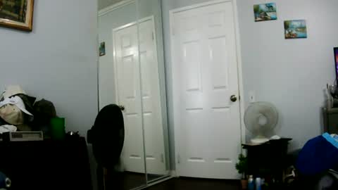Claudia online show from July 11, 4:53 pm