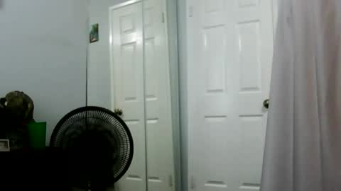 Claudia online show from July 28, 5:23 pm