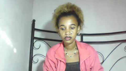 Snapshot of claudiannah chatting on May 4, 4:19 am claudianne online show from May 4, 4:19 am