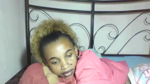 Snapshot of claudiannah chatting on May 7, 7:03 am claudianne online show from May 7, 7:03 am