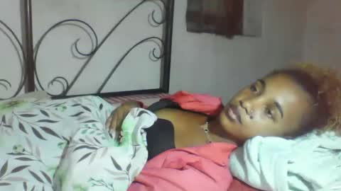 Snapshot of claudiannah chatting on May 22, 6:57 pm claudianne online show from May 22, 6:57 pm