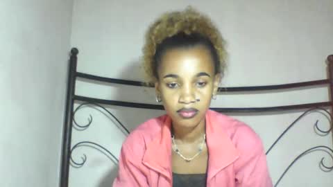 Snapshot of claudiannah chatting on May 24, 7:19 pm claudianne online show from May 24, 7:19 pm
