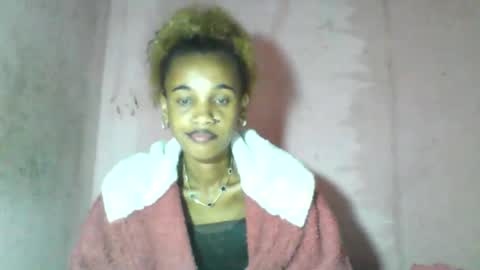 Snapshot of claudiannah chatting on June 8, 5:24 pm claudianne online show from June 8, 5:24 pm