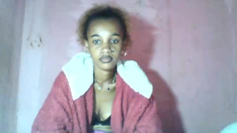 Snapshot of claudiannah chatting on June 12, 7:07 am claudianne online show from June 12, 7:07 am