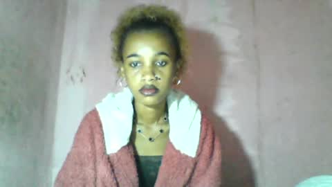 Snapshot of claudiannah chatting on June 17, 1:56 pm claudianne online show from June 17, 1:56 pm
