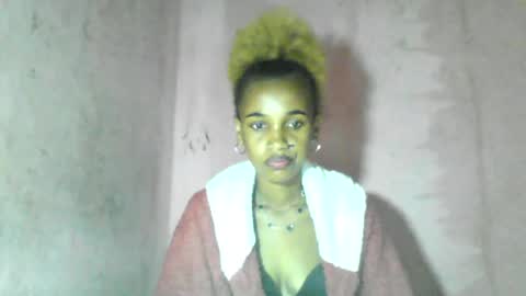 Snapshot of claudiannah chatting on June 30, 5:03 pm claudianne online show from June 30, 5:03 pm