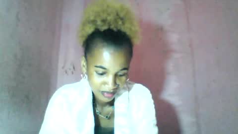 Snapshot of claudiannah chatting on July 3, 6:20 am claudianne online show from July 3, 6:20 am