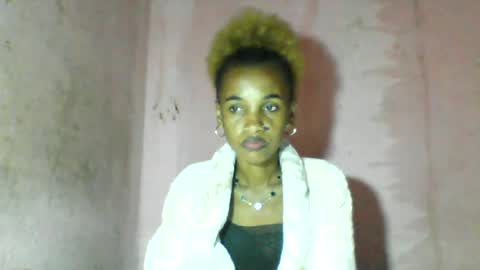 Snapshot of claudiannah chatting on July 4, 6:36 pm claudianne online show from July 4, 6:36 pm