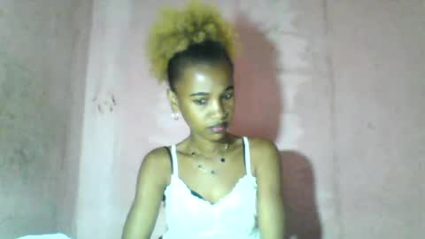Snapshot of claudiannah chatting on July 11, 6:27 am claudianne online show from July 11, 6:27 am