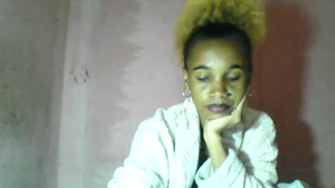Snapshot of claudiannah chatting on July 12, 6:48 am claudianne online show from July 12, 6:48 am