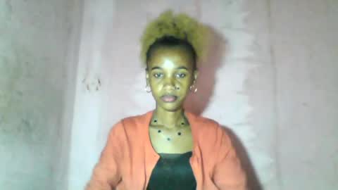 Snapshot of claudiannah chatting on July 19, 4:16 am claudianne online show from July 19, 4:16 am