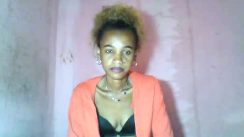 Snapshot of claudiannah chatting on July 24, 4:21 am claudianne online show from July 24, 4:21 am