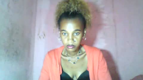 Snapshot of claudiannah chatting on July 27, 12:45 pm claudianne online show from July 27, 12:45 pm